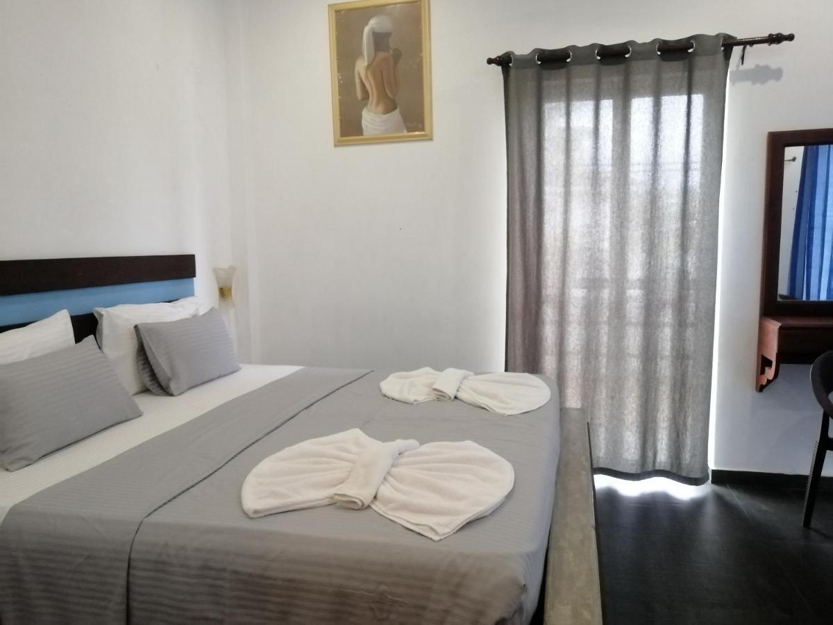 Le Petit Hotel & Restaurant Νεγκόμπο Εξωτερικό φωτογραφία