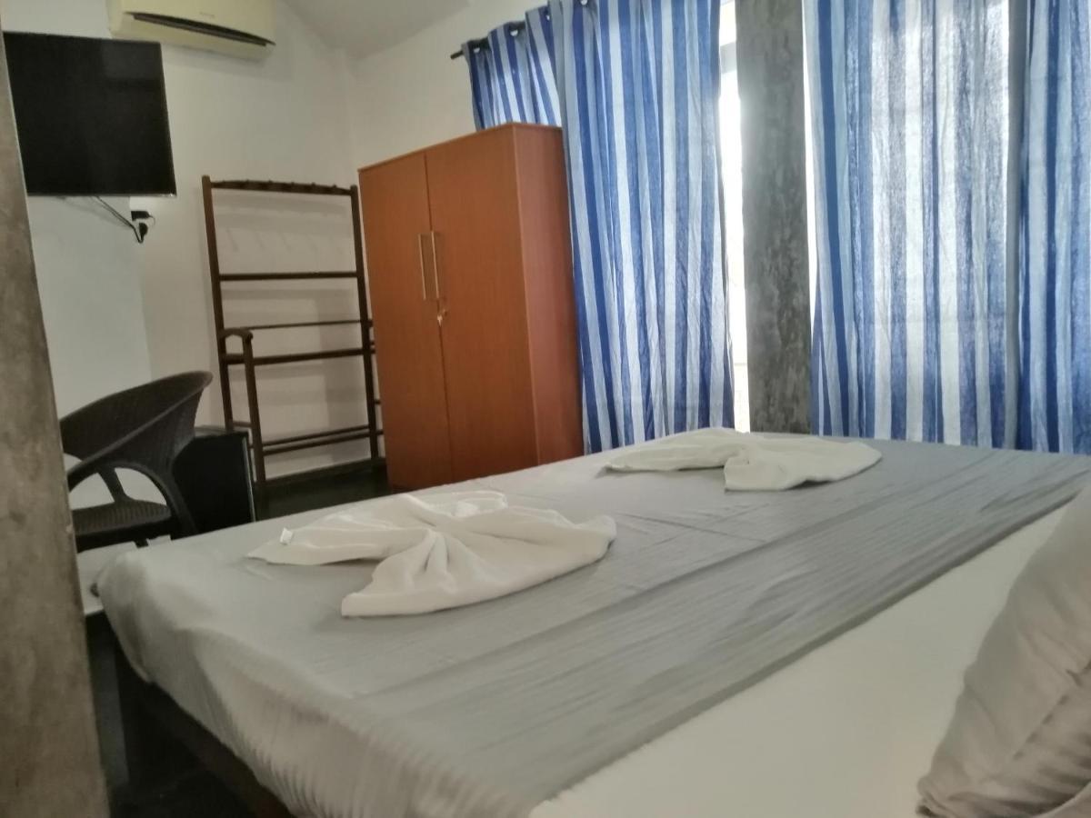 Le Petit Hotel & Restaurant Νεγκόμπο Εξωτερικό φωτογραφία