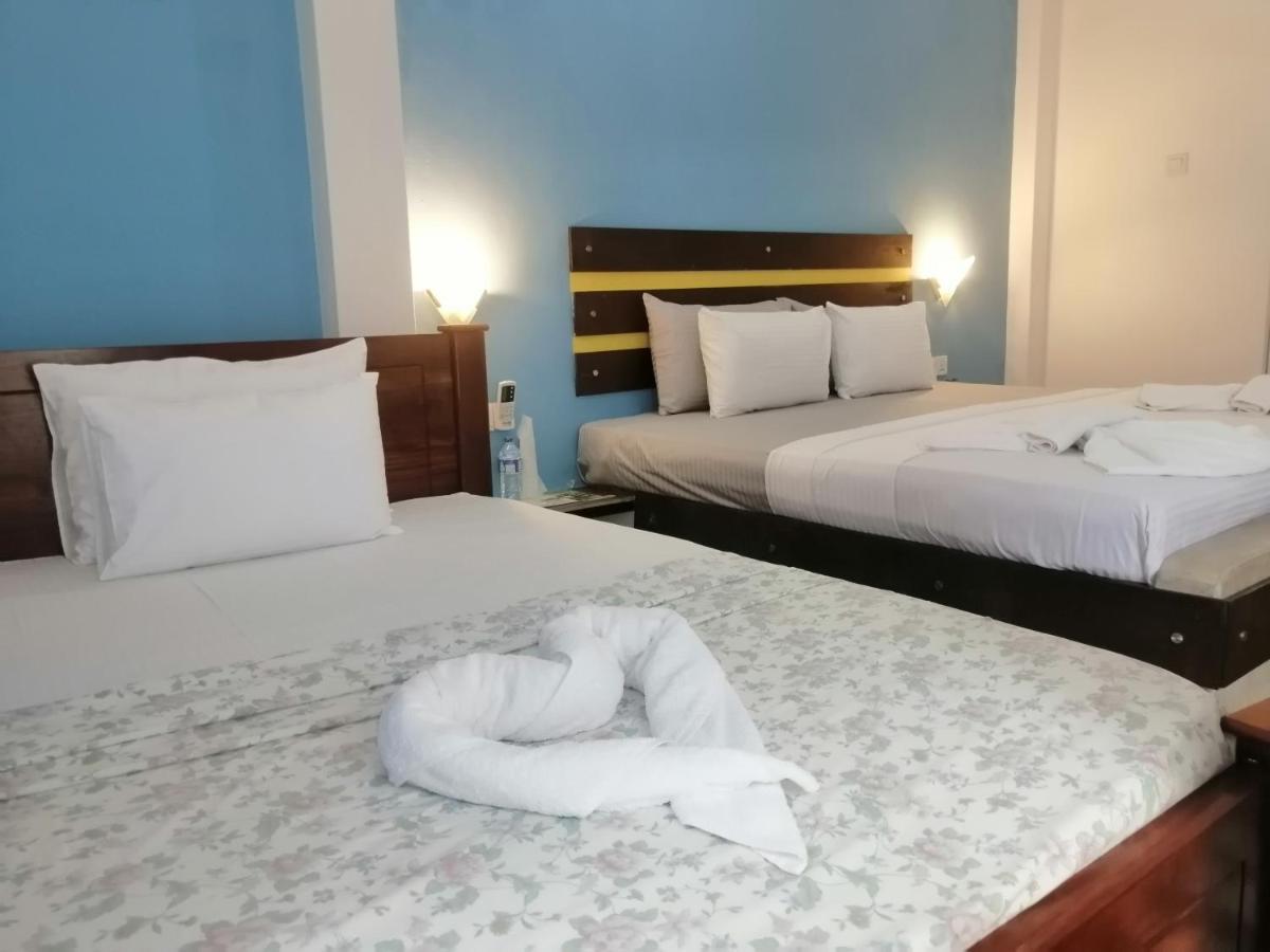 Le Petit Hotel & Restaurant Νεγκόμπο Εξωτερικό φωτογραφία