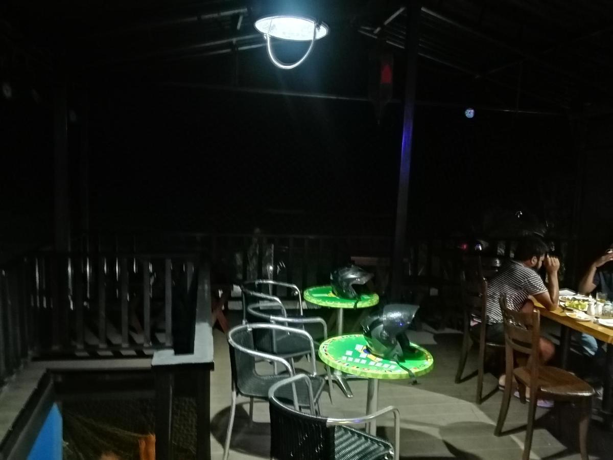 Le Petit Hotel & Restaurant Νεγκόμπο Εξωτερικό φωτογραφία